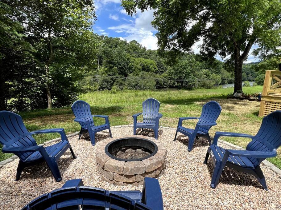 Riverside Relaxer W/Hot Tub+Fire Pit +Wifi & View Франклин Экстерьер фото