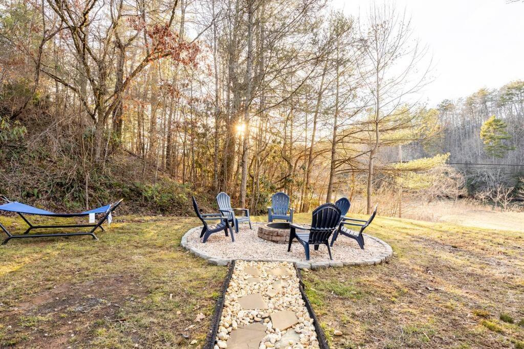 Riverside Relaxer W/Hot Tub+Fire Pit +Wifi & View Франклин Экстерьер фото